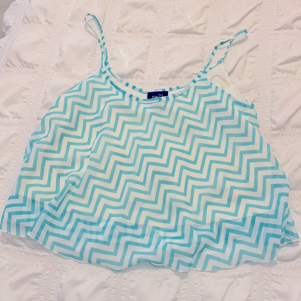 Rue 21 crop top